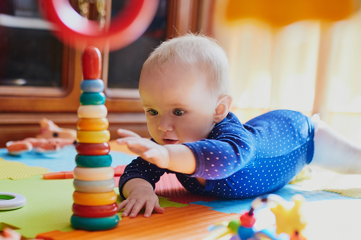 Montessori Materials Capture Your Infant’s Natural Curiosity